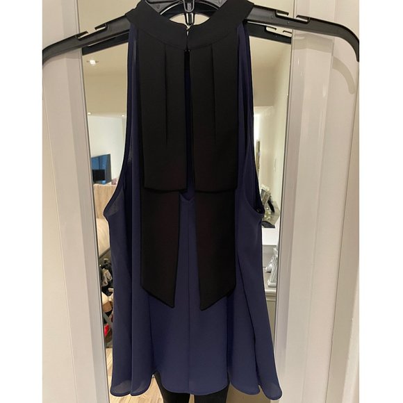 BCBG Top - Picture 2 of 3